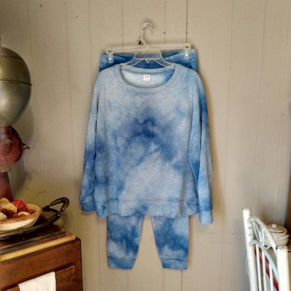 Secret Treasures Tie Dye Sweatsuit Top L Bottoms M